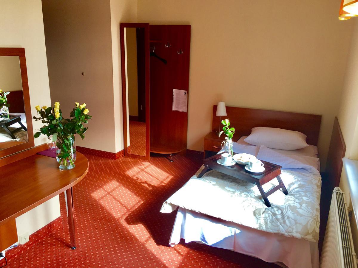 Hotel Gryf Kościerzyna Εξωτερικό φωτογραφία