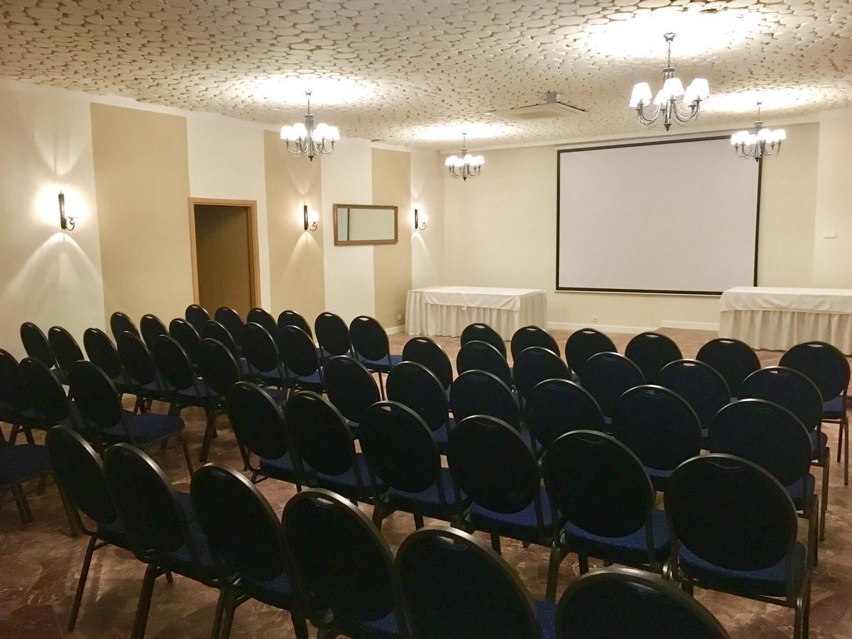 Hotel Gryf Kościerzyna Εξωτερικό φωτογραφία